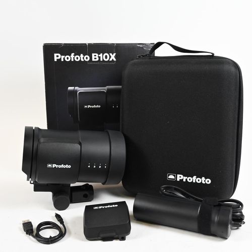 thumbnail-0 for Profoto B10X OCF Flash Head w/Battery and Charger 901192
