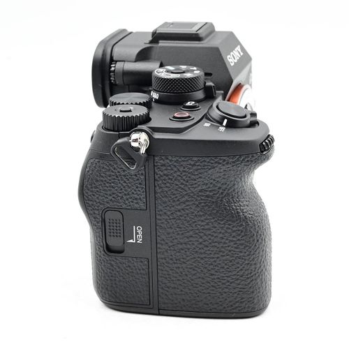 thumbnail-5 for Sony Alpha a7R V 61MP Mirrorless Digital Camera Body *Less than 25 Clicks!