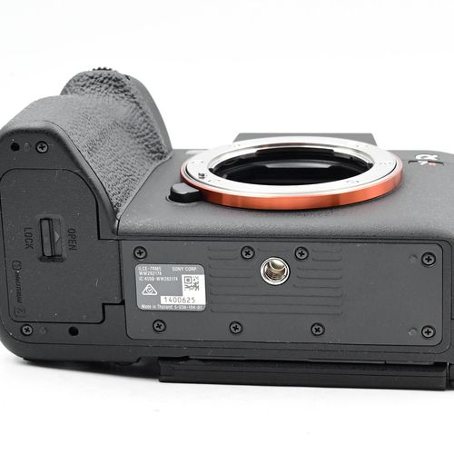 thumbnail-8 for Sony Alpha a7R V 61MP Mirrorless Digital Camera Body *Less than 25 Clicks!