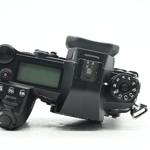 thumbnail-5 for Panasonic Lumix DC-G9 20.3MP Mirrorless MFT Digital Camera Body