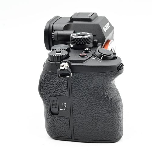 thumbnail-5 for Sony Alpha a7R V 61MP Mirrorless Digital Camera Body *Less than 25 Clicks!