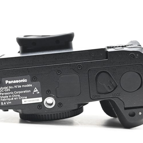 thumbnail-9 for Panasonic Lumix DC-G95/G90 20.3MP Mirrorless Digital Camera