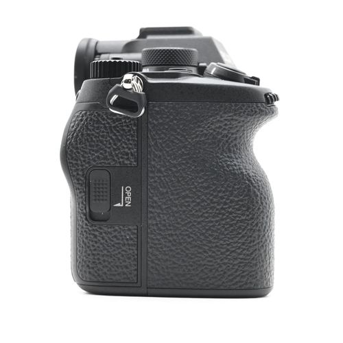 thumbnail-4 for Sony Alpha a7R V 61MP Mirrorless Digital Camera Body *Less than 25 Clicks!
