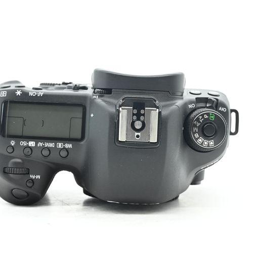 thumbnail-4 for Canon EOS 5D Mark IV 30.4MP DSLR Camera Body