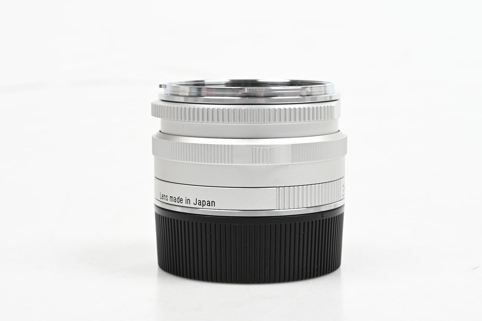 thumbnail-2 for Zeiss 35mm f2.8 Biogon C T* Lens ZM Leica M Mount