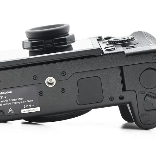 thumbnail-10 for Panasonic Lumix DC-S1R 47.3MP Digital Camera L-Mount Body