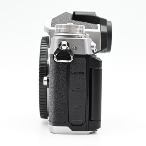 thumbnail-4 for Nikon Z fc Mirrorless Digital Camera 20.9MP Body Zfc