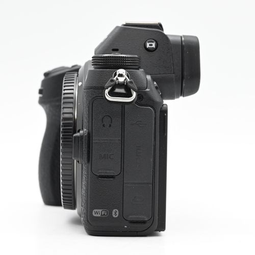 thumbnail-4 for Nikon Z 7 Mirrorless Digital Camera 45.7MP Z7 Body