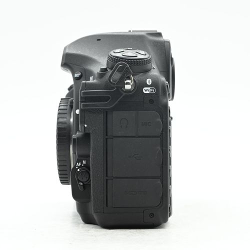 thumbnail-3 for Nikon D850 45.7MP Digital SLR Camera Body