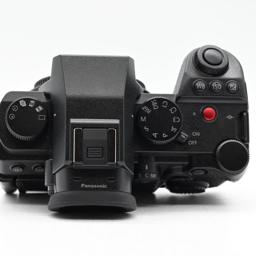 thumbnail-8 for Panasonic Lumix DC-S5 IIX 24.2MP Mirrorless Digital L-Mount Camera S5IIX