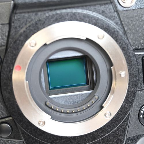 thumbnail-8 for Panasonic Lumix DC-G9 20.3MP Mirrorless MFT Digital Camera Body