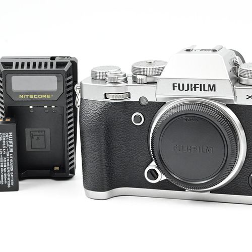 thumbnail-0 for Fujifilm X-T3 Mirrorless 26.1MP Digital Camera Silver