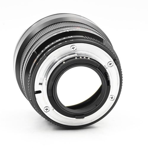 thumbnail-6 for Zeiss 85mm f1.4 Planar T* ZF.2 Lens Nikon F-Mount