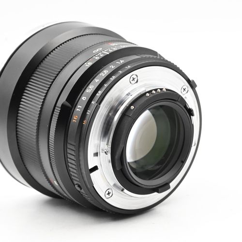 thumbnail-7 for Zeiss 85mm f1.4 Planar T* ZF.2 Lens Nikon F-Mount