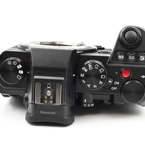 thumbnail-6 for Panasonic Lumix DC-S5 24.2MP Mirrorless Digital L-Mount Camera Body
