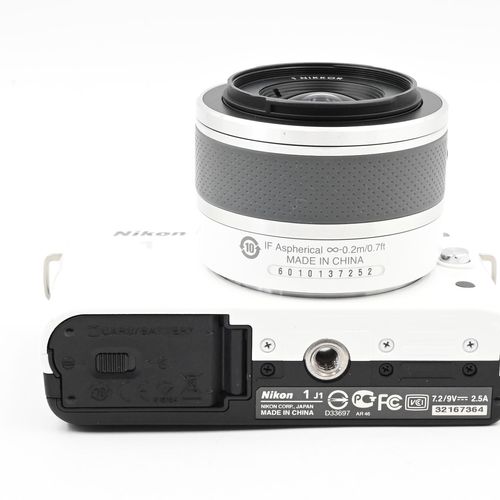 thumbnail-6 for Nikon 1 J1 10.1MP Mirrorless Digital Camera Kit w/ 10-30mm Zoom Lens