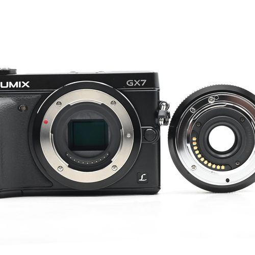 thumbnail-3 for Panasonic Lumix DMC-GX7 16MP Mirrorless Digital Camera Kit w/ 20mm Lens