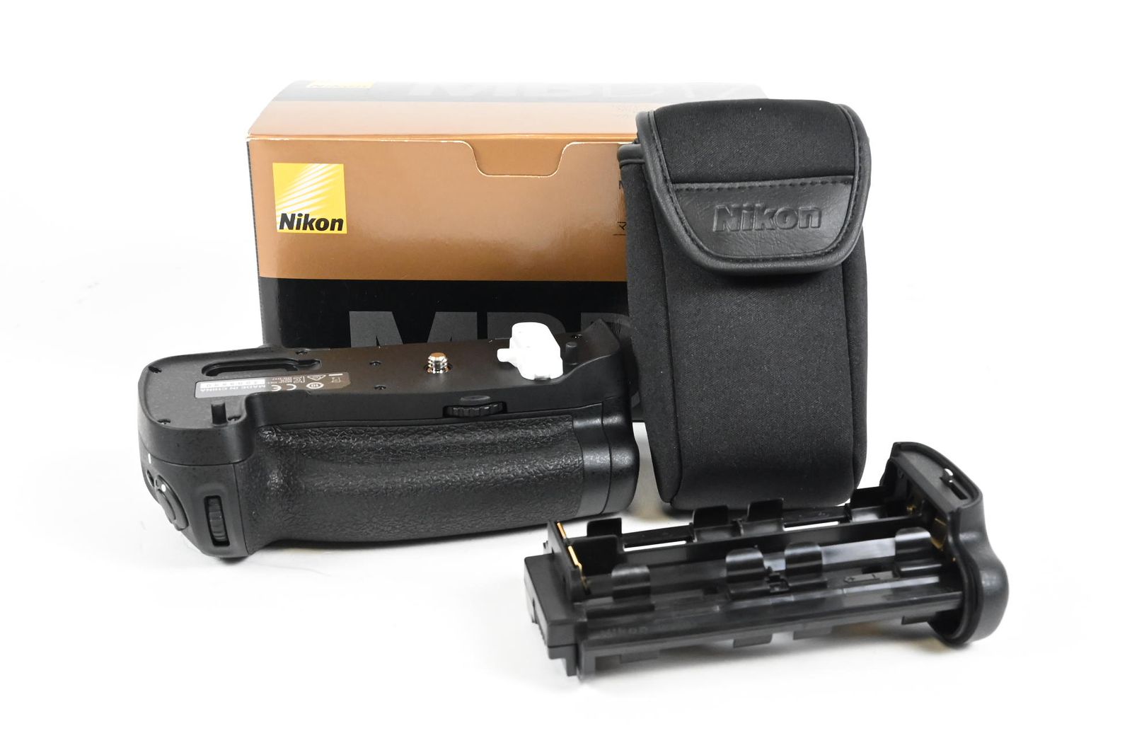 Nikon MB-D17 Multi Power Battery Pack for Nikon D500