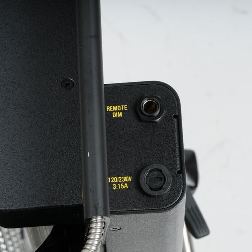 thumbnail-6 for Kino Flo Diva-Lite 201 Fluorescent Light Fixture (120VAC)