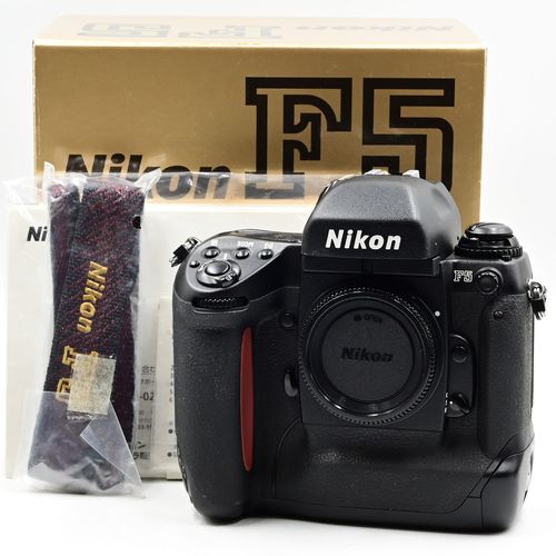 thumbnail-4 for Nikon F5 AF SLR Film Camera Body