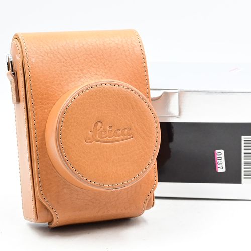 thumbnail-5 for Leica 19555 Leather Case for D-Lux 7 Brown