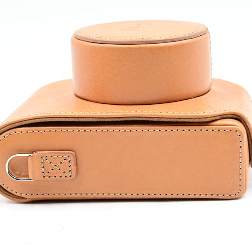 thumbnail-10 for Leica 19555 Leather Case for D-Lux 7 Brown