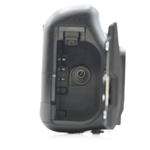 thumbnail-7 for Panasonic DMW-BGGH5 Battery Grip for DMC-GH5