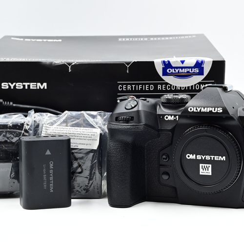 Olympus OM-1 22.9MP Mirrorless Digital Camera Micro 4/3 Kit w/FL-LM3 Flash