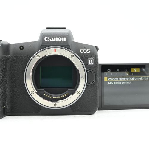 Canon EOS R Mirrorless Digital Camera 30.3MP Full-Frame CMOS Sensor