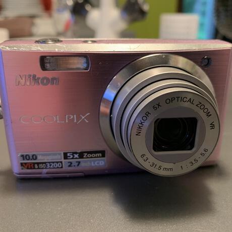 Nikon Coolpix S560