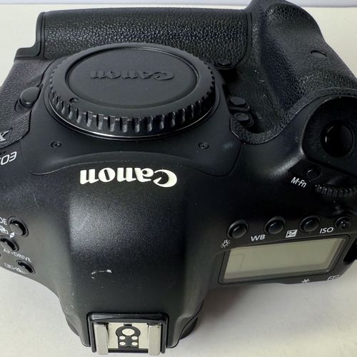 thumbnail-10 for Canon EOS-1DX Camera Body
