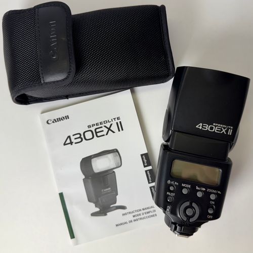 Canon Speedlite 430EX II Flash