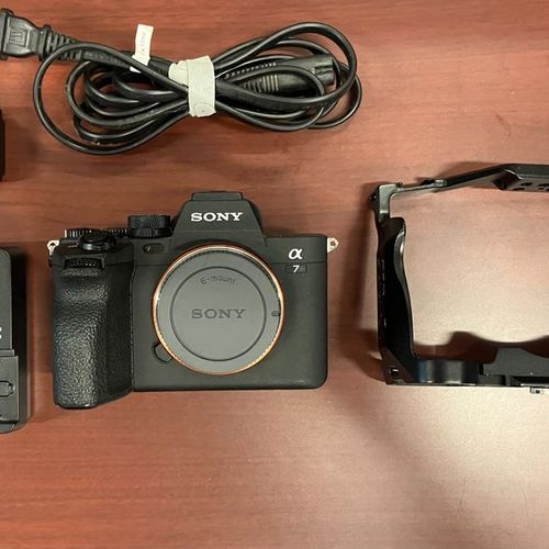 Sony A7IV with Smallrig cage
