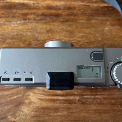 thumbnail-2 for Leica minilux summarit 2.4/40mm