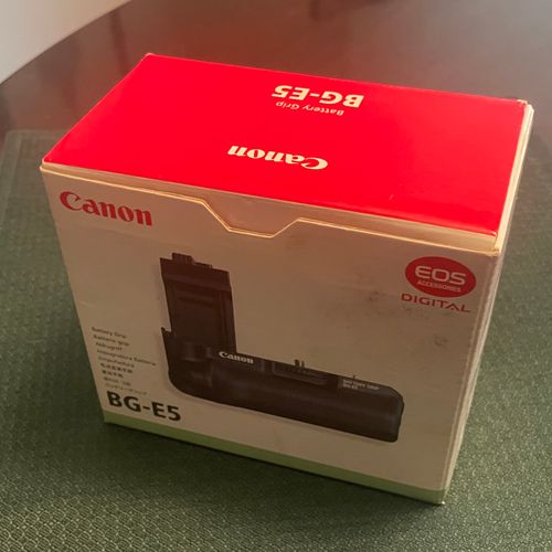 thumbnail-4 for Canon EOS Rebel T1i Digital SLR Camera 15.1MP Canon 18-55mm Lens