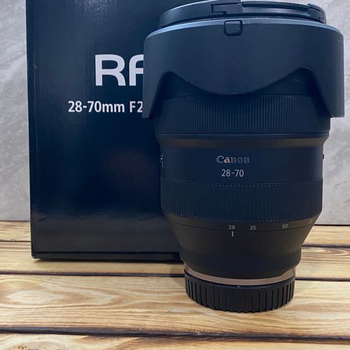 Canon RF 28-70 F2