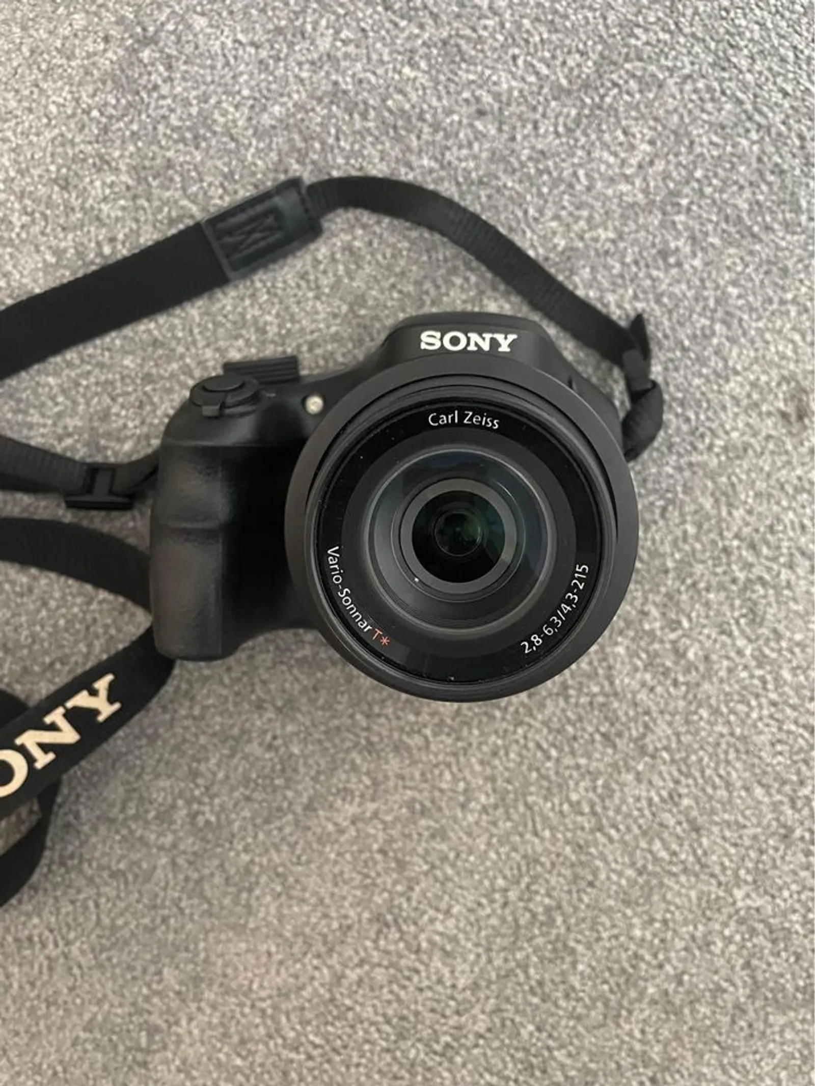 Sony Cybershot DSC HX400V Camera 20.4 megapixels