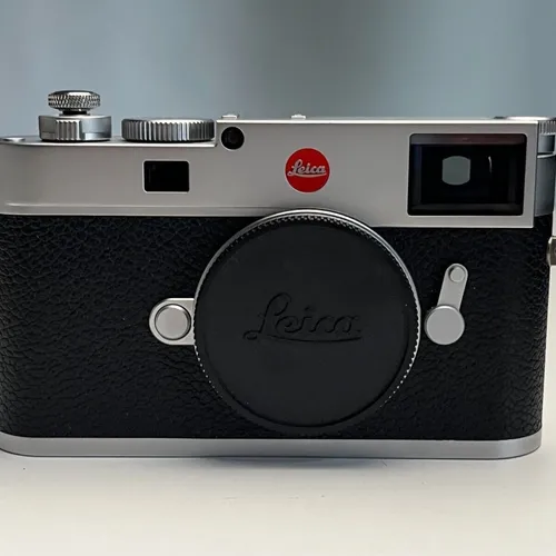 Leica M11 60.3MP Digital Rangefinder Camera - Silver