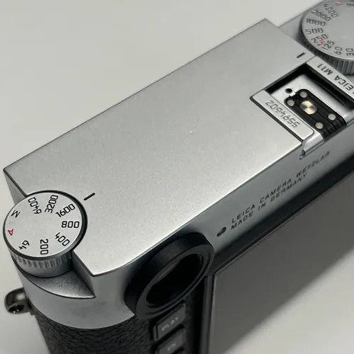 thumbnail-7 for Leica M11 60.3MP Digital Rangefinder Camera - Silver