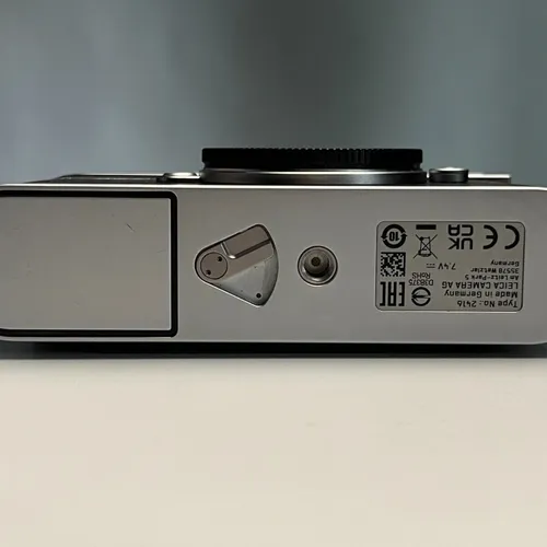 thumbnail-8 for Leica M11 60.3MP Digital Rangefinder Camera - Silver