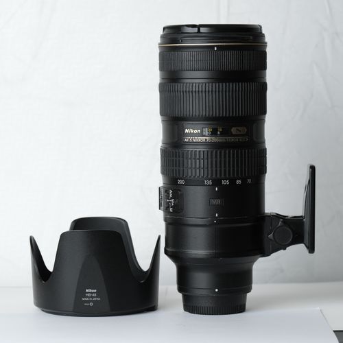 Nikon AF-S Nikkor 70-200mm f/2.8G ED VR II lens