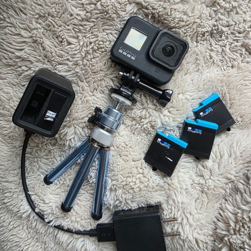 Go pro hero 8 excellent condition with 4 batteries and charger