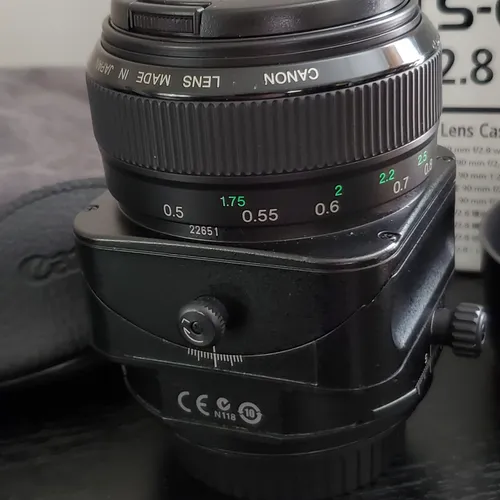thumbnail-1 for Canon TS-E 90mm f/2.8 Tilt-Shift Lens