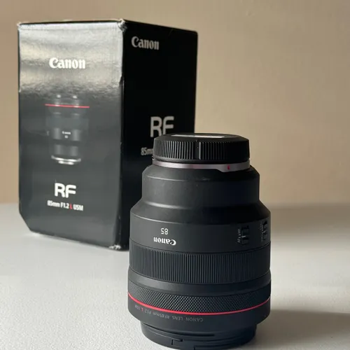 Canon RF 85 F1.2 USM