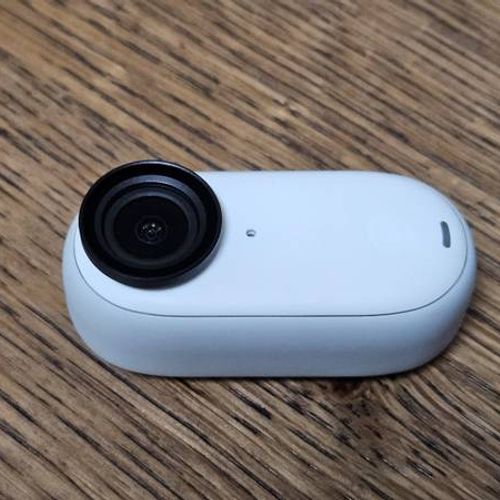 Insta360 - GO 3 (64GB) Action Camera