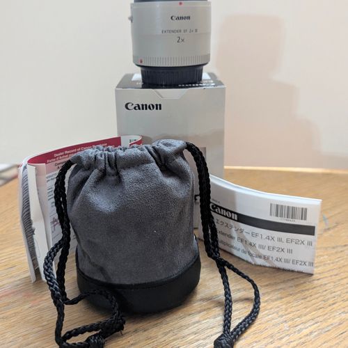 Canon Extender EF 2x III with Lens Case