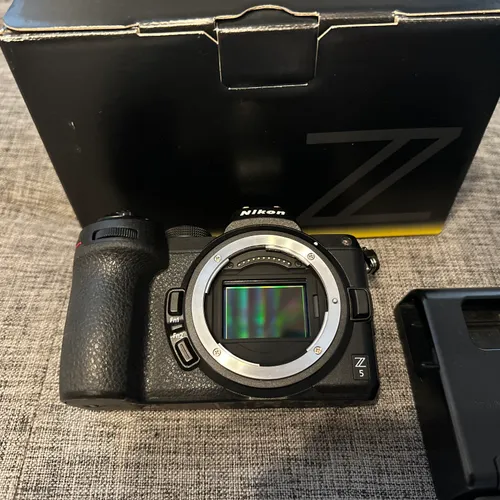 thumbnail-2 for Nikon Z5 Full Frame Mirrorless Camera *Like New*