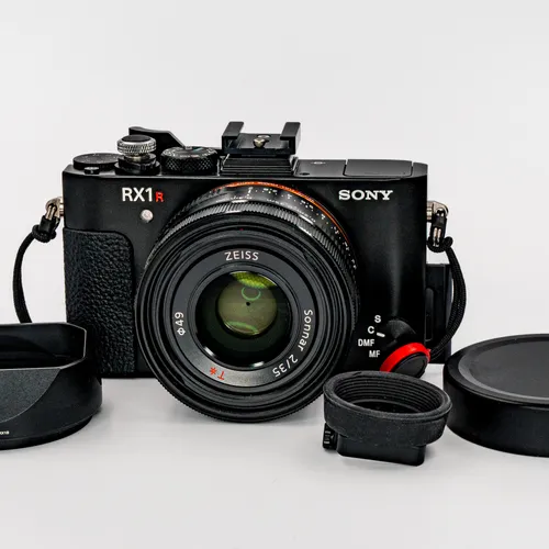 thumbnail-7 for SONY DSC-RX1R II 42MP Digital Camera with a lot of Accessories
