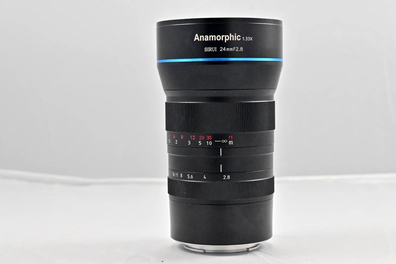 Sirui 24mm F2.8 Anamorphic Lens for Sony E-Mount with Lens