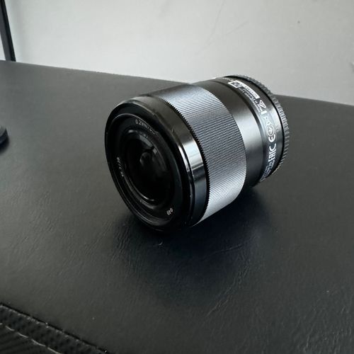 thumbnail-2 for Sony 28mm f2 Full Frame Lens